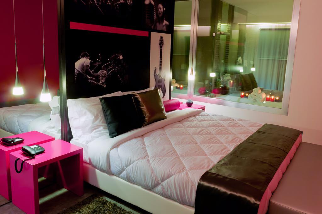 Vinyl M Hotel - Adults Only Меальяда Номер фото