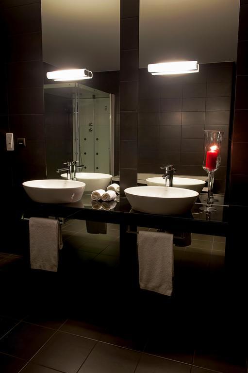 Vinyl M Hotel - Adults Only Меальяда Экстерьер фото
